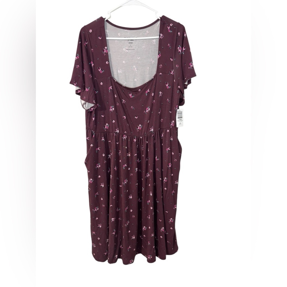 Torrid Flutter Sleeve Skater Mini Dress in Lilith Ditsy Floral Sassafras - Picture 4 of 10